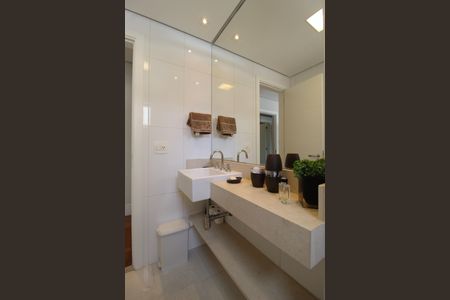 Apartamento à venda com 280m², 3 quartos e 4 vagasBanheiro da Suíte 1