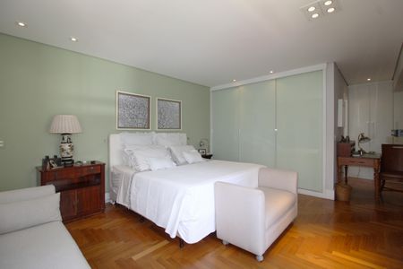 Apartamento à venda com 280m², 3 quartos e 4 vagasQuarto 3 - Suíte