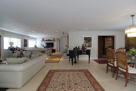 Apartamento à venda com 280m², 3 quartos e 4 vagasSala