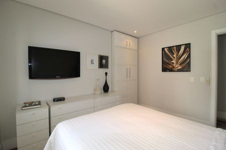 Apartamento à venda com 280m², 3 quartos e 4 vagasQuarto 2 - Suíte