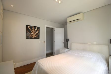 Apartamento à venda com 280m², 3 quartos e 4 vagasQuarto 2 - Suíte