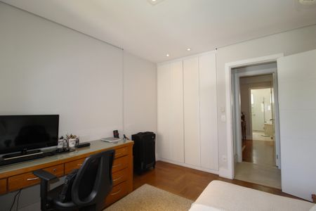 Apartamento à venda com 280m², 3 quartos e 4 vagasQuarto 1 - Suíte