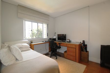 Apartamento à venda com 280m², 3 quartos e 4 vagasQuarto 1 - Suíte