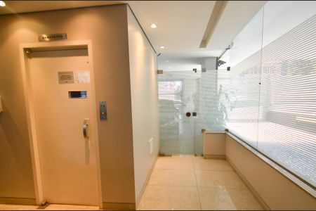 Apartamento para alugar com 149m², 3 quartos e 2 vagas Apartamento para alugar com 149m², 3 quartos e 2 vagasHall de entrada