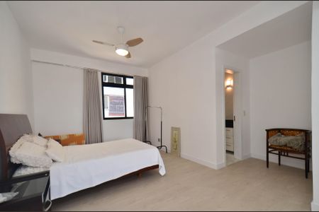 Apartamento para alugar com 149m², 3 quartos e 2 vagas Apartamento para alugar com 149m², 3 quartos e 2 vagasSuite