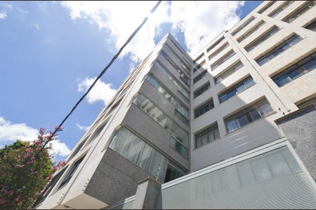 Apartamento para alugar com 149m², 3 quartos e 2 vagas Apartamento para alugar com 149m², 3 quartos e 2 vagasFachada