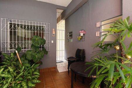 Casa à venda com 150m², 1 quarto e 1 vagaQuintal 