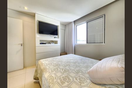 Apartamento para alugar com 117m², 3 quartos e 2 vagas Apartamento para alugar com 117m², 3 quartos e 2 vagasSuíte