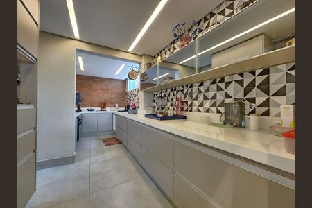Apartamento para alugar com 117m², 3 quartos e 2 vagas Apartamento para alugar com 117m², 3 quartos e 2 vagasCozinha