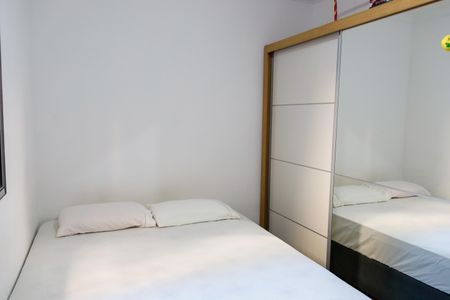 Casa à venda com 207m², 4 quartos e 2 vagas Casa à venda com 207m², 4 quartos e 2 vagasQuarto 1