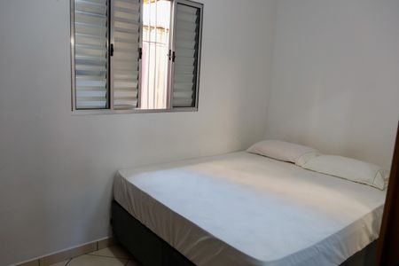 Casa à venda com 207m², 4 quartos e 2 vagas Casa à venda com 207m², 4 quartos e 2 vagasQuarto 1