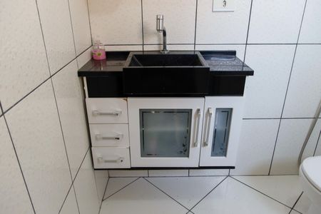 Casa à venda com 207m², 4 quartos e 2 vagas Casa à venda com 207m², 4 quartos e 2 vagasBanheiro 2