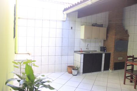 Casa à venda com 225m², 3 quartos e 4 vagasEspaço gourmet & Lavanderia