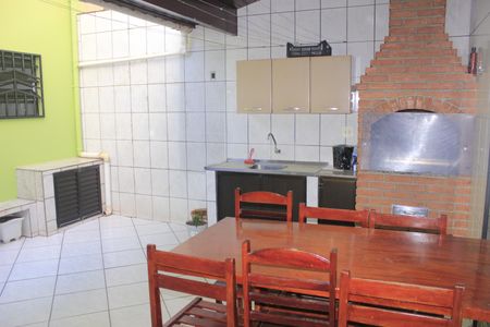 Casa à venda com 225m², 3 quartos e 4 vagasEspaço gourmet & Lavanderia