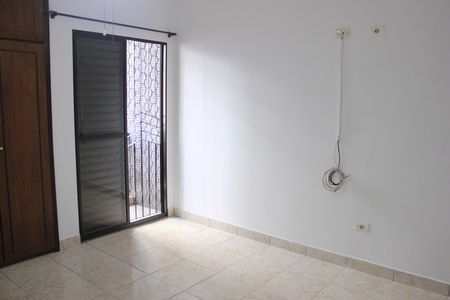 Casa à venda com 225m², 3 quartos e 4 vagasSuíte
