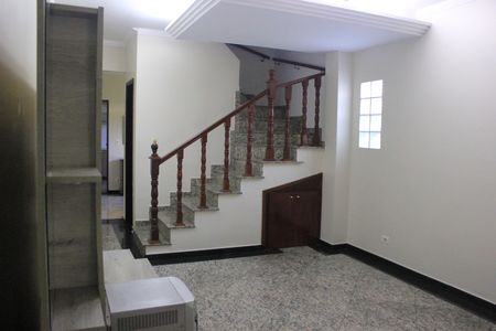 Casa à venda com 225m², 3 quartos e 4 vagasSala