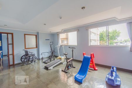 Apartamento à venda com 205m², 3 quartos e 2 vagas Apartamento à venda com 205m², 3 quartos e 2 vagasÁrea comum - Academia