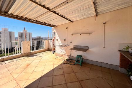Apartamento à venda com 205m², 3 quartos e 2 vagas Apartamento à venda com 205m², 3 quartos e 2 vagasÁrea gourmet