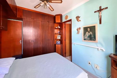 Apartamento à venda com 205m², 3 quartos e 2 vagas Apartamento à venda com 205m², 3 quartos e 2 vagasQuarto Suíte