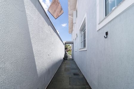 Casa à venda com 145m², 3 quartos e 3 vagas Casa à venda com 145m², 3 quartos e 3 vagasÁrea externa