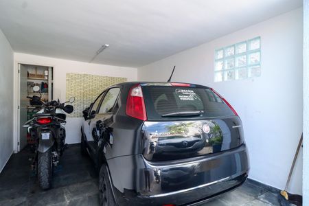 Casa à venda com 145m², 3 quartos e 3 vagas Casa à venda com 145m², 3 quartos e 3 vagasGaragem