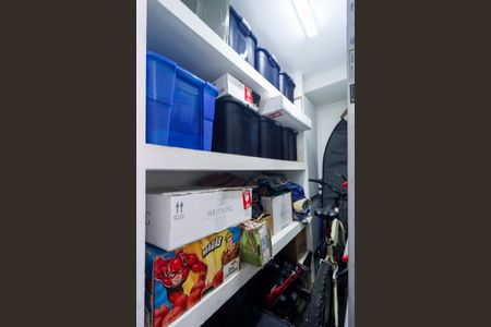 Casa à venda com 145m², 3 quartos e 3 vagas Casa à venda com 145m², 3 quartos e 3 vagasDeposito