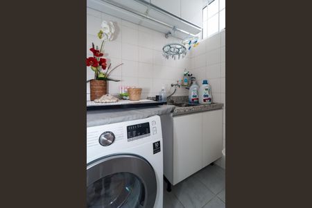 Casa à venda com 145m², 3 quartos e 3 vagas Casa à venda com 145m², 3 quartos e 3 vagasÁrea de Serviço