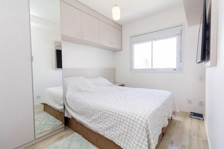 Apartamento à venda com 64m², 2 quartos e 2 vagasQuarto 2 - suíte