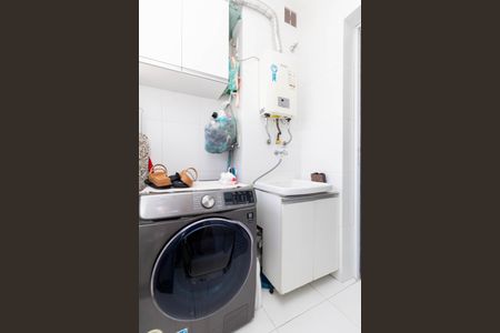 Apartamento à venda com 64m², 2 quartos e 2 vagasÁrea de Serviço