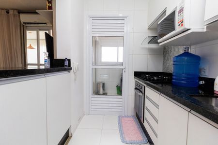 Apartamento à venda com 64m², 2 quartos e 2 vagasCozinha