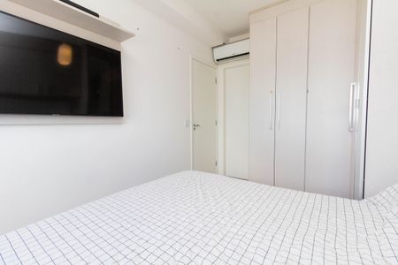 Apartamento à venda com 64m², 2 quartos e 2 vagasQuarto 2 - suíte