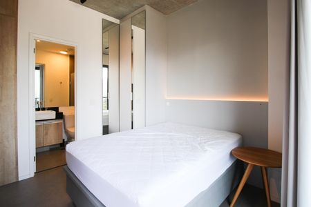 Studio para alugar com 45m², 1 quarto e 1 vaga Studio para alugar com 45m², 1 quarto e 1 vagaSuíte