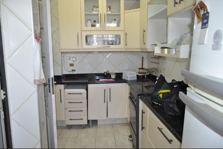 Apartamento à venda com 60m², 2 quartos e 1 vagaCozinha