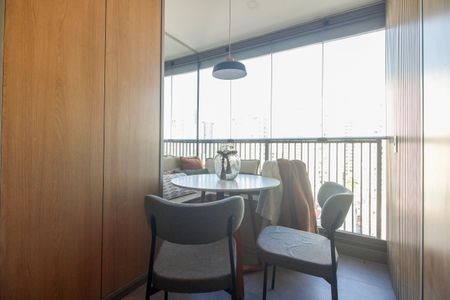 Studio para alugar com 25m², 1 quarto e sem vaga Studio para alugar com 25m², 1 quarto e sem vagaStudio - Varanda