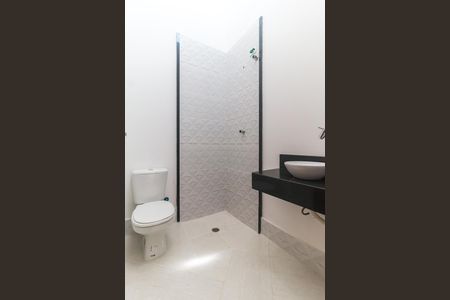 Casa de condomínio para alugar com 75m², 3 quartos e 2 vagasBanheiro