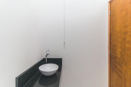 Casa de condomínio para alugar com 75m², 3 quartos e 2 vagasBanheiro da Suíte