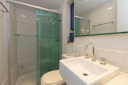 Studio à venda com 70m², 1 quarto e 2 vagasBanheiro da Suíte