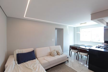 Apartamento à venda com 80m², 2 quartos e 2 vagasSala