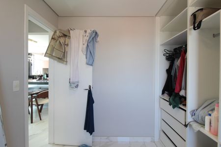 Apartamento à venda com 80m², 2 quartos e 2 vagasQuarto 2