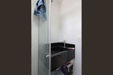 Apartamento à venda com 80m², 2 quartos e 2 vagasBanheiro Social