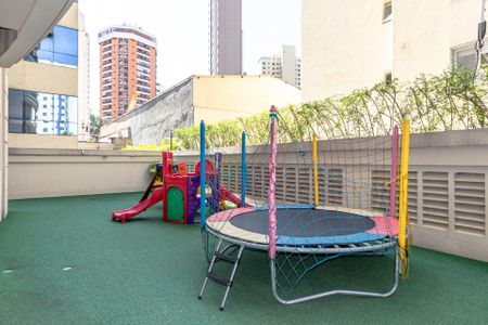 Apartamento à venda com 60m², 1 quarto e 1 vaga Apartamento à venda com 60m², 1 quarto e 1 vagaÁrea comum - Playground