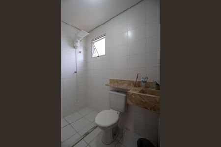 Apartamento para alugar com 70m², 3 quartos e 1 vaga Apartamento para alugar com 70m², 3 quartos e 1 vagaBanheiro da Suíte