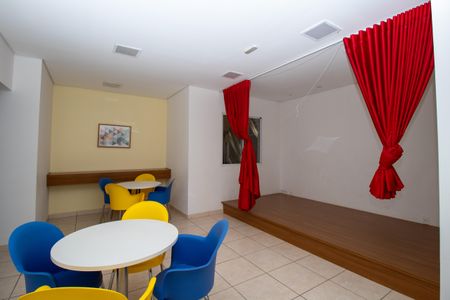 Apartamento para alugar com 70m², 3 quartos e 1 vaga Apartamento para alugar com 70m², 3 quartos e 1 vagaÁrea comum - Salão de festas