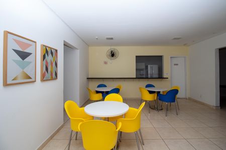 Apartamento para alugar com 70m², 3 quartos e 1 vaga Apartamento para alugar com 70m², 3 quartos e 1 vagaÁrea comum - Salão de festas