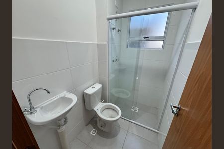 Apartamento à venda com 45m², 2 quartos e 2 vagas Apartamento à venda com 45m², 2 quartos e 2 vagasBanheiro
