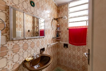 Casa à venda com 150m², 3 quartos e 2 vagasBanheiro