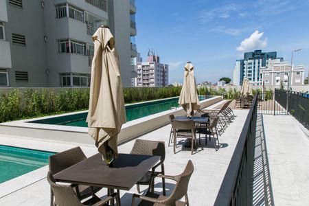 Apartamento à venda com 77m², 3 quartos e 1 vagaÁrea comum - Piscina