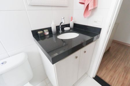 Apartamento à venda com 69m², 2 quartos e 1 vaga Apartamento à venda com 69m², 2 quartos e 1 vagaBanheiro