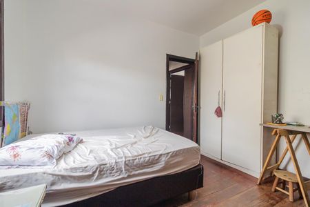 Casa à venda com 700m², 2 quartos e 10 vagas Casa à venda com 700m², 2 quartos e 10 vagasQuarto 3