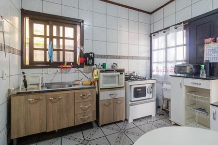 Casa à venda com 700m², 2 quartos e 10 vagas Casa à venda com 700m², 2 quartos e 10 vagasCozinha